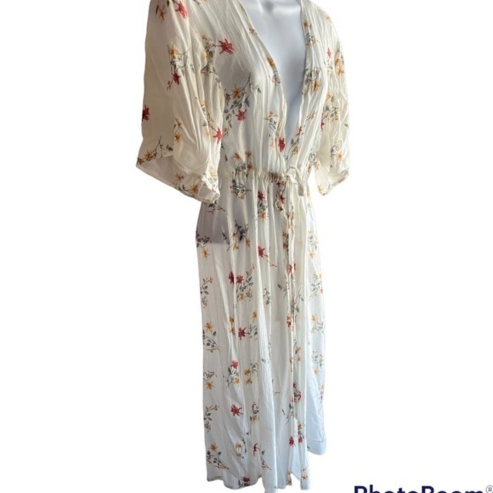 NWT🕊Sky and Sparrow Floral Light & Flowy Tie Waist Gauzy Cover Up